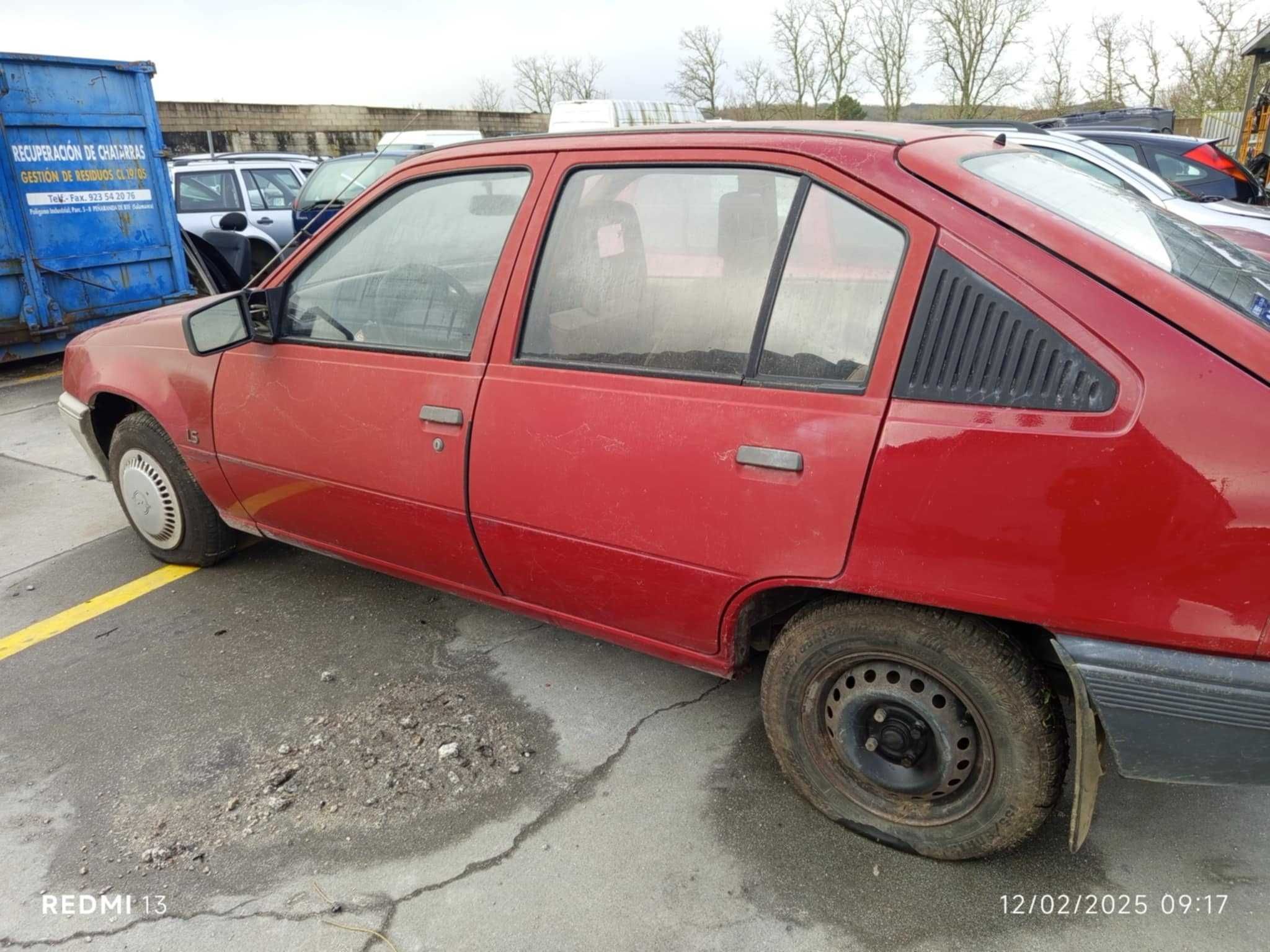 Para peças Opel Kadett 1.3 S ano 1985