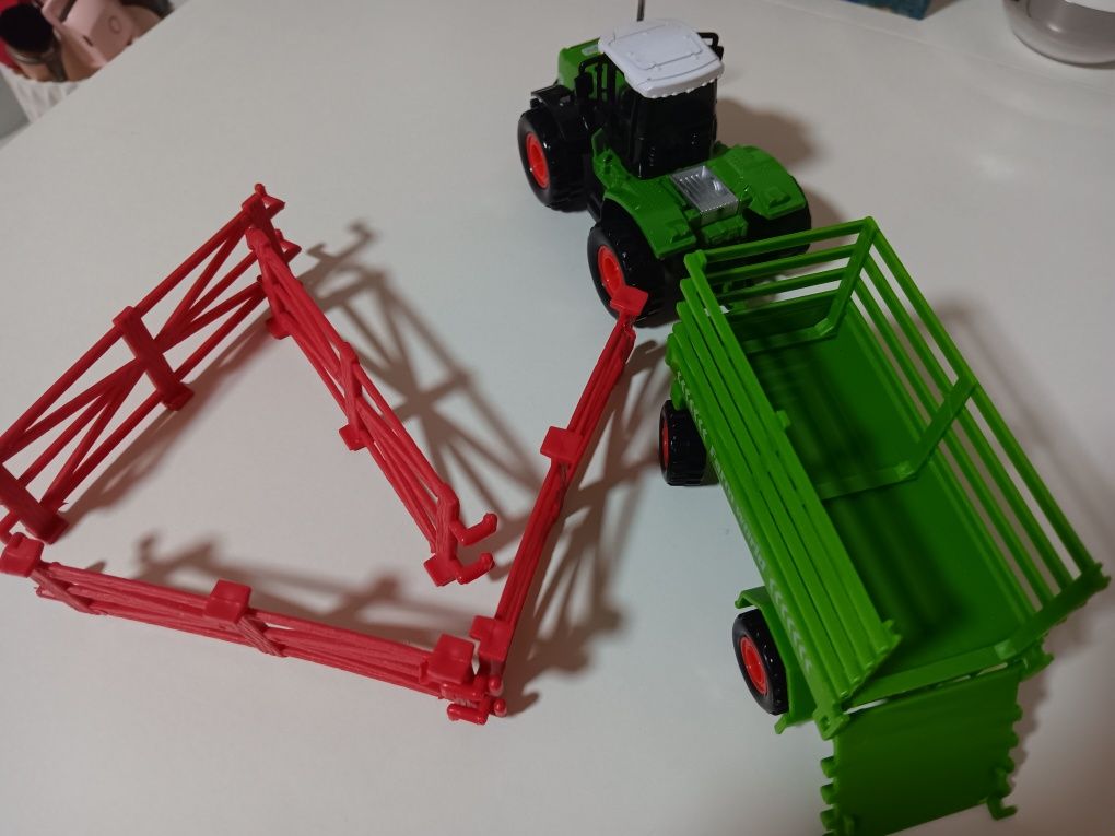 Trator com Reboque - Brinquedo