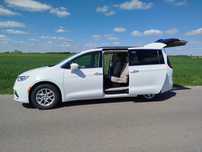 Chrysler Pacifica 2021 Touring L  3.6, 7-os,radar acc ,Bogate wyposaże