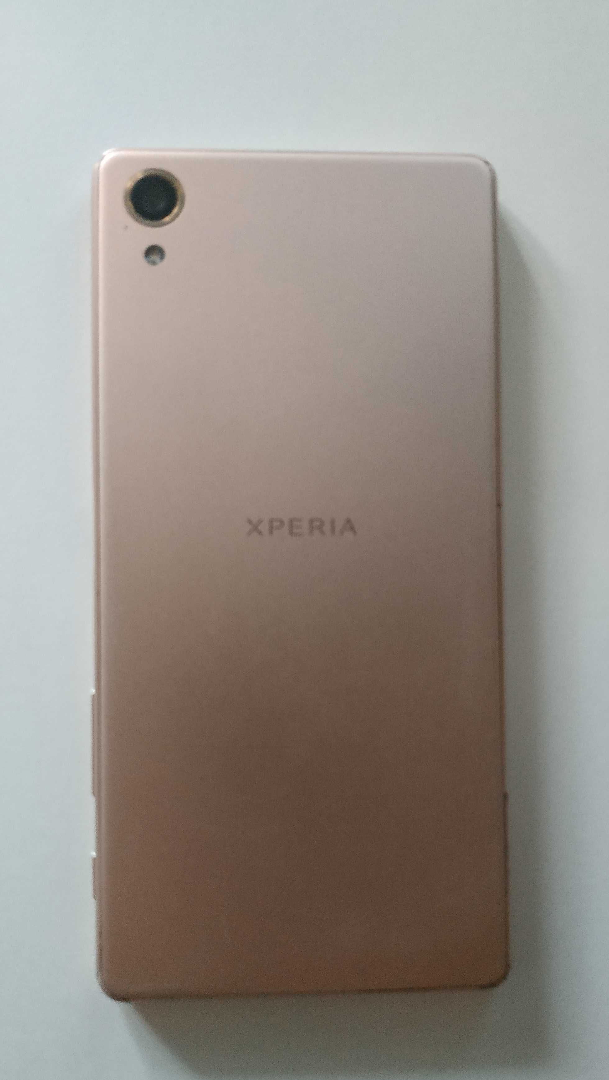 Sony Xperia f5122