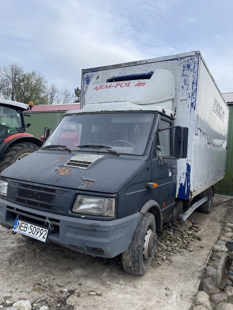 Iveco 2.8 td do bydla zywca przewozu zwierząt kontener Dokładam skrzyn