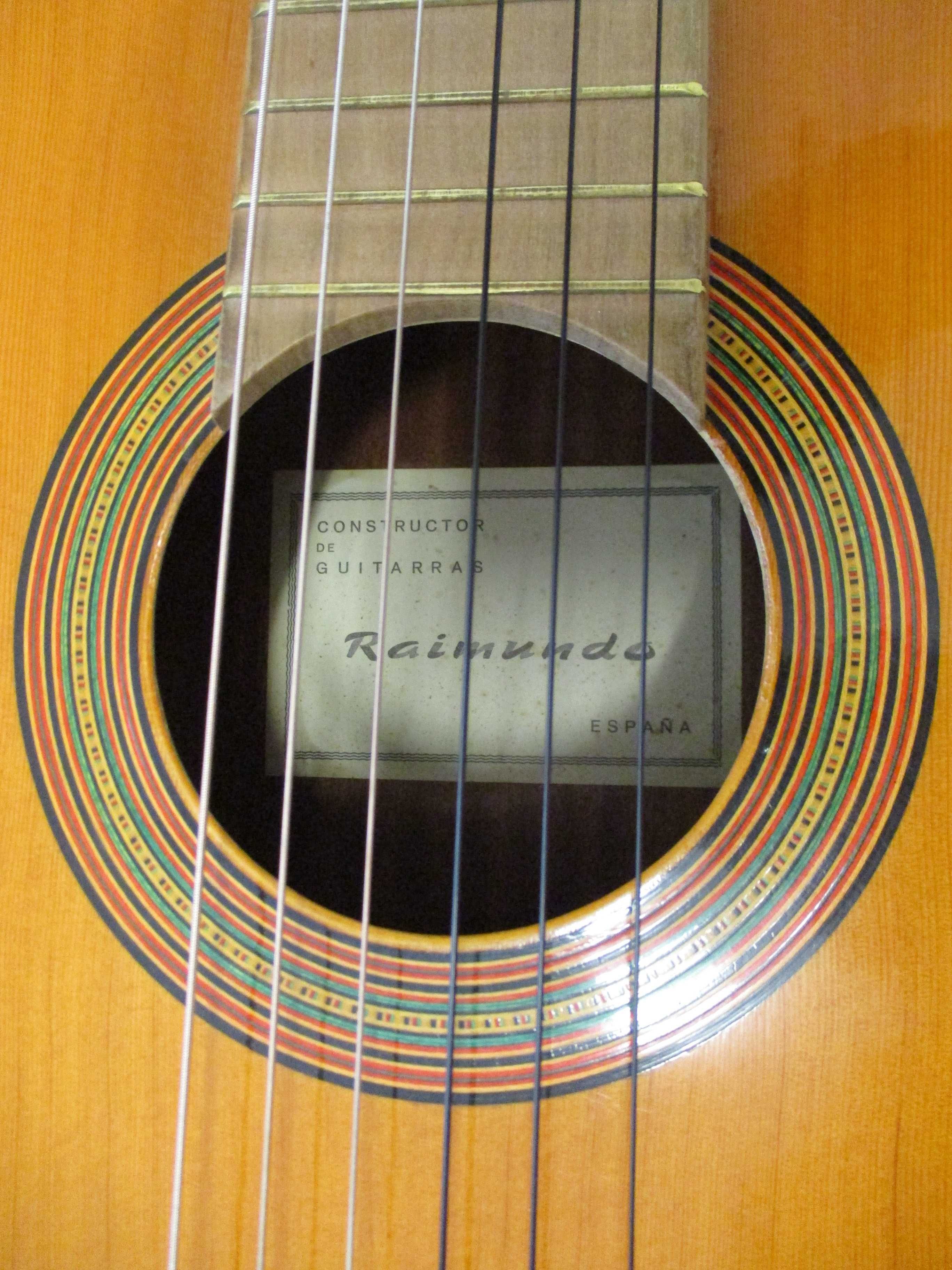 Guitarra clássica eletrificada