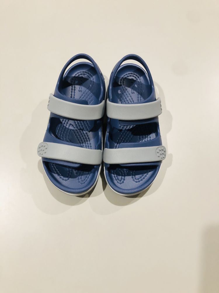 crocs 11 оригинал сандали новые.