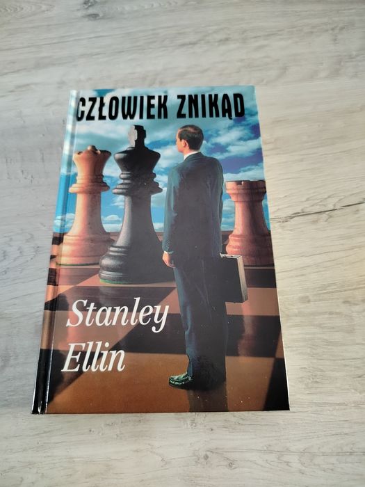 Książka " Człowiek znikąd"
