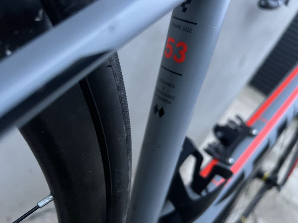 Cube Attain PRO carbon M Size