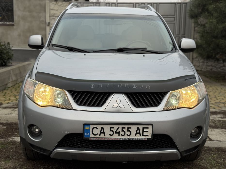 Mitsubishi Outlander XL 2008 рік 7350$
