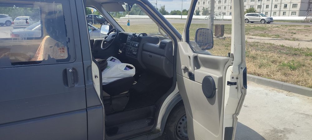 Volkswagen T4 не розмитнений