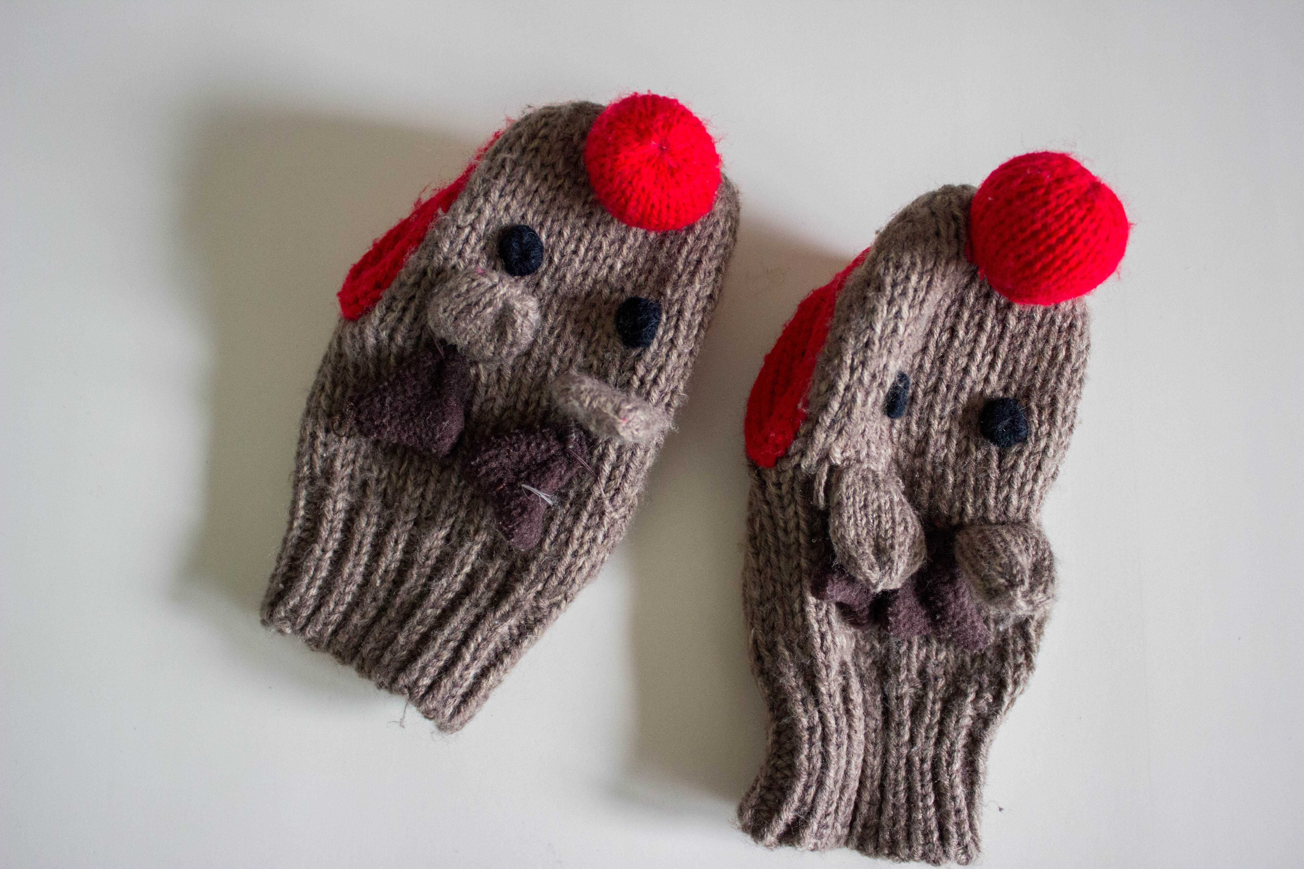 Дитячі рукавиці у вигляді оленя