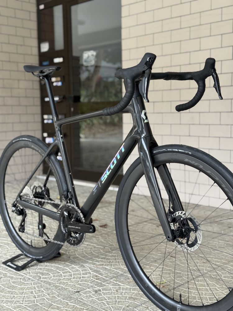 Scott Estrada Addict 10 / dura ace
