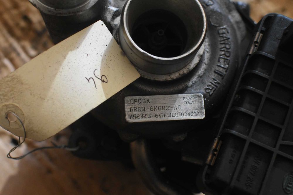 6R8Q6K682AC Turbina 2.7 D 152  2007 JAGUAR turbosprężarka 2.7