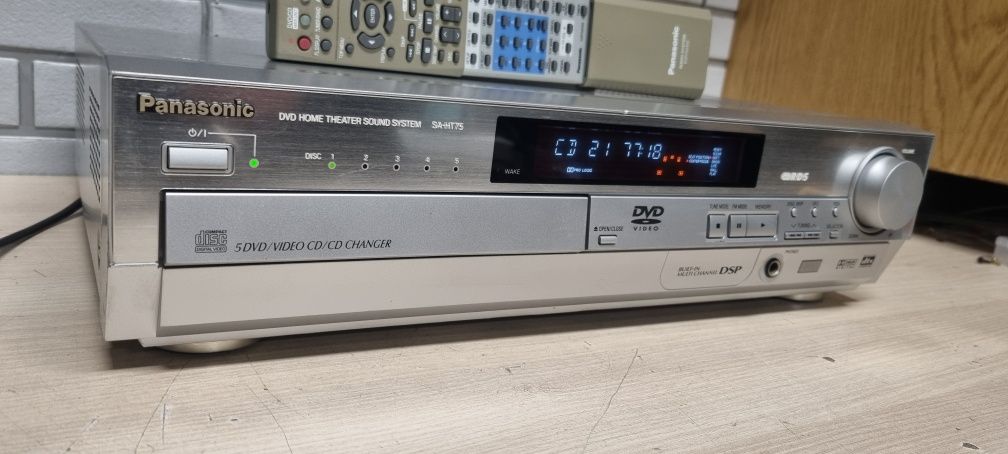 Amplituner TECHNICS PANASONIC SA-HT75. Pilot, wyj na subwoofer pasywny