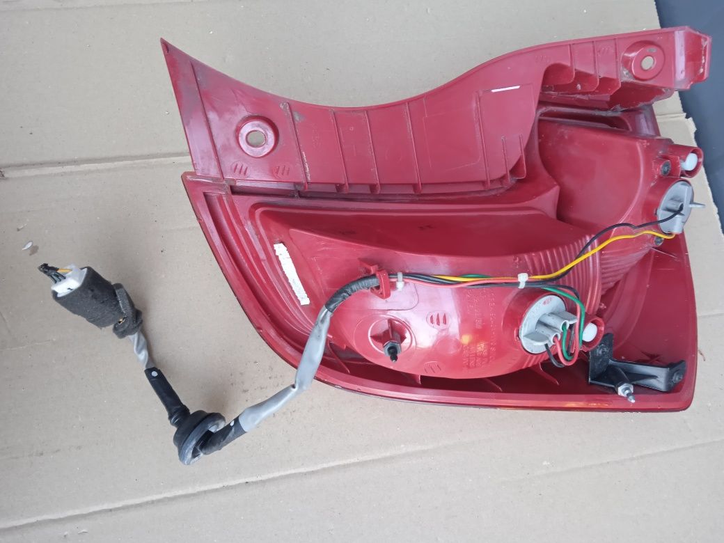 Kia Picanto ll Lampa Lewa Tylna