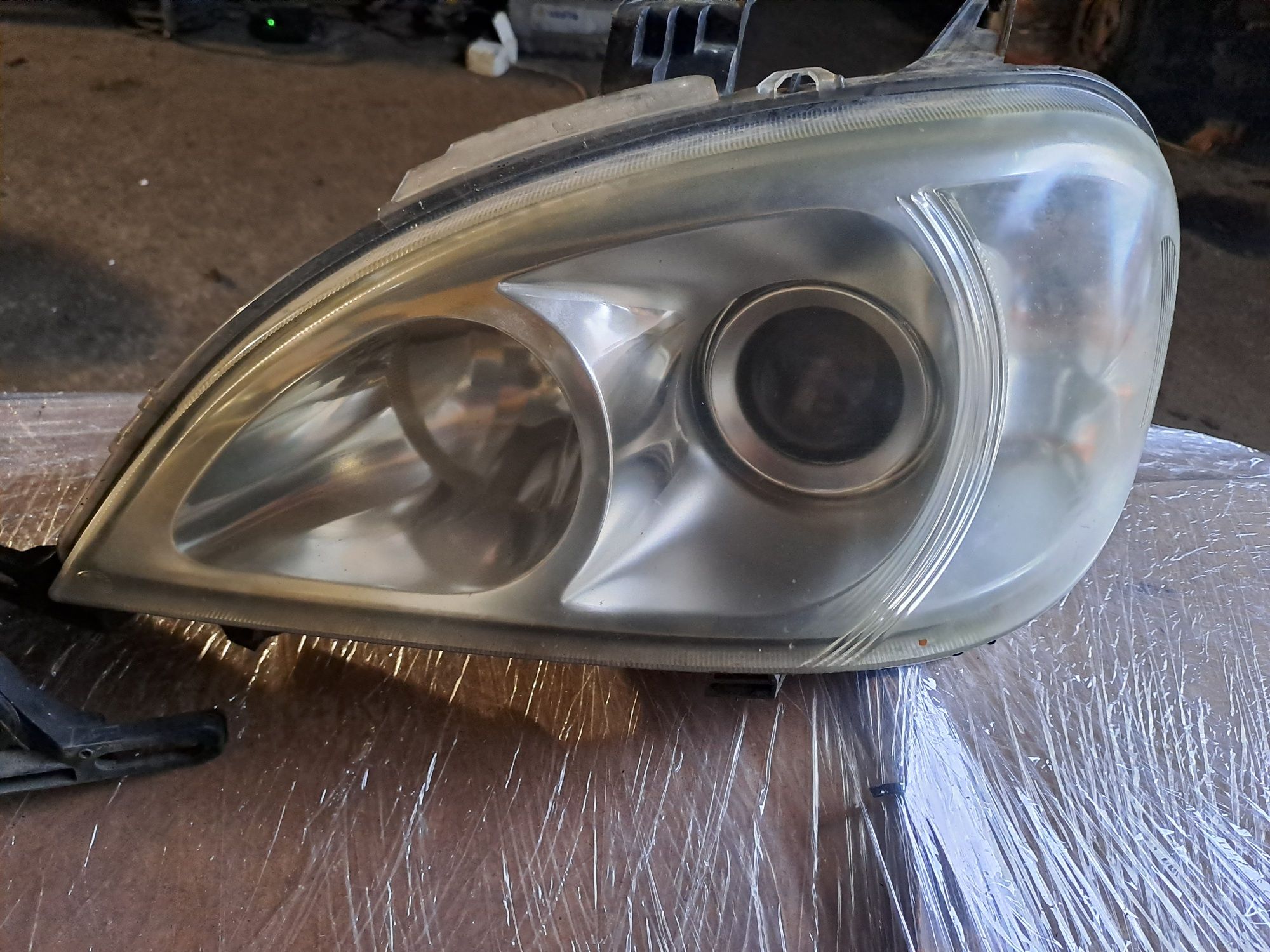 Lampa lewa przód XENON Mercedes ML w163 LIFT