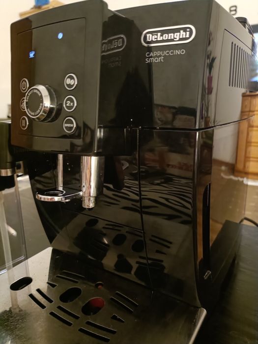 Ekspres DeLonghi cappuccino Smart
