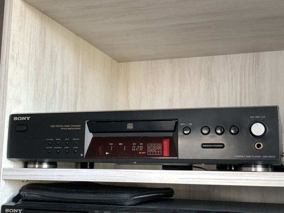 Sony CDP XE570 програвач CD