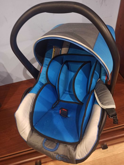 Fotelik samochodowy-nosidełko