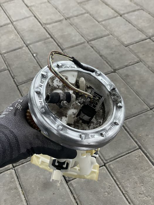 Топливный насос BMW E46 Ідеал оригінал паливний насос в бак БМВ Е46