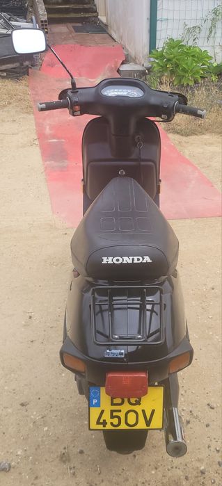 Honda Vision Met-in 50cc