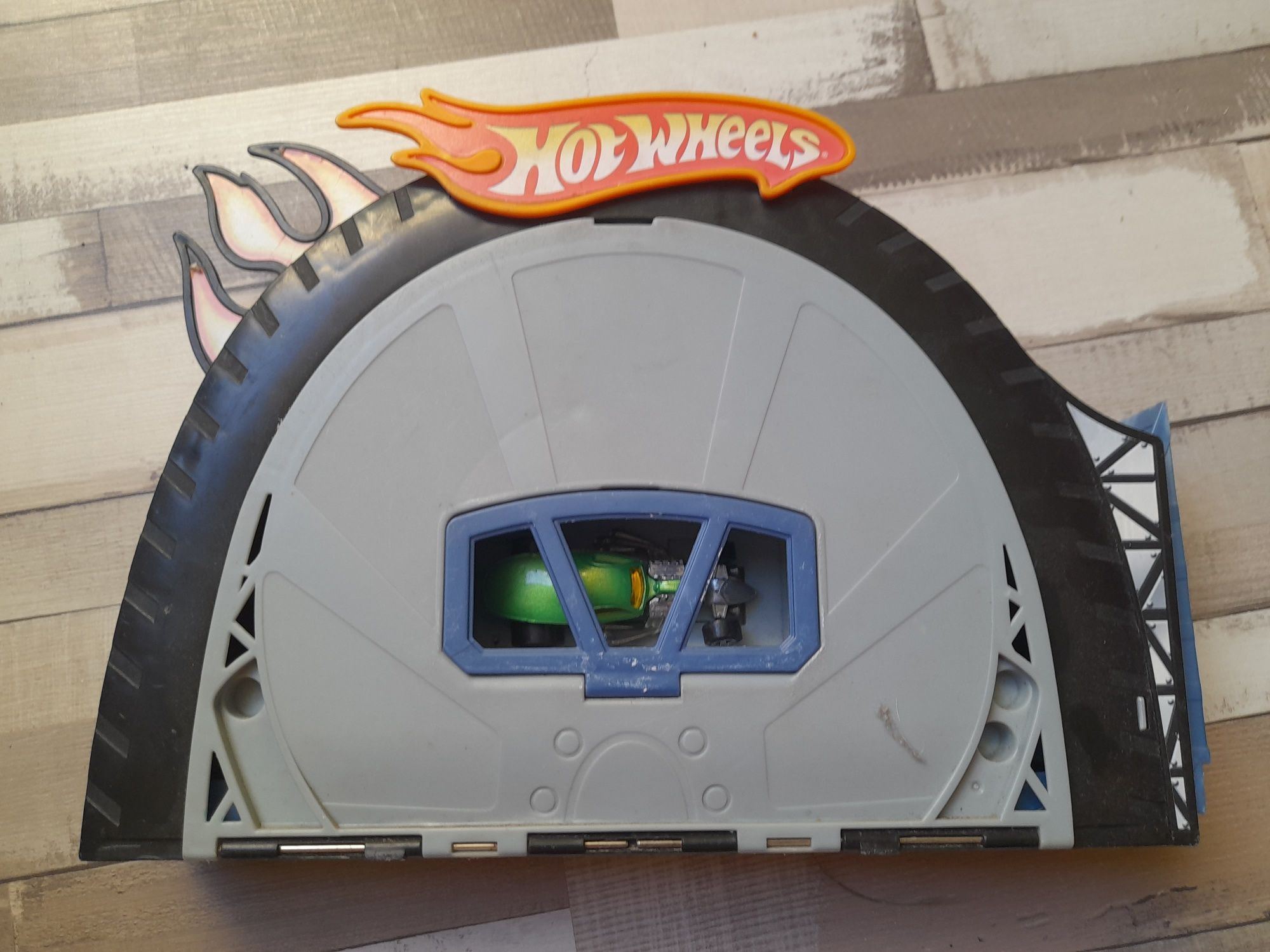 Garaż, transporter  hot wheels