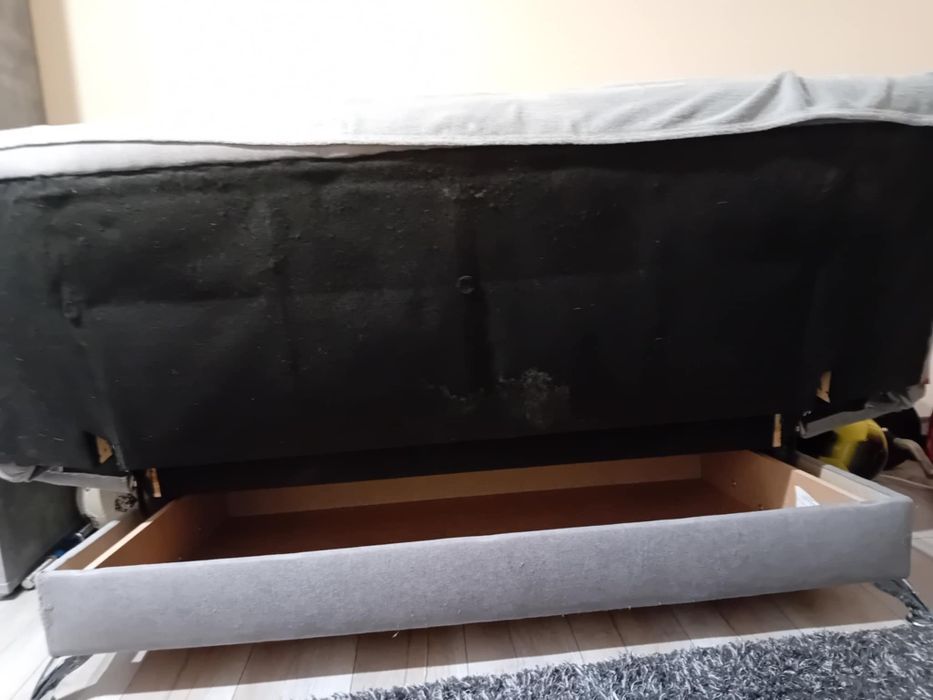 Łóżko na sprzedaż