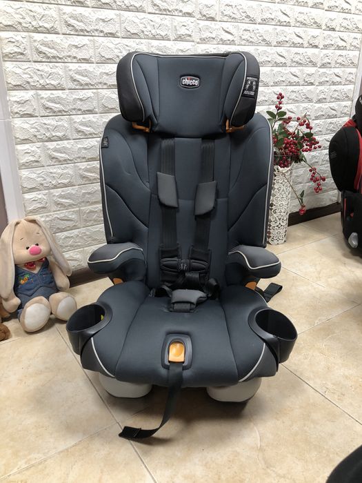 Автокрісло Chicco MyFit Група 1/2/3 (11 - 45 кг) 1 – 12 років