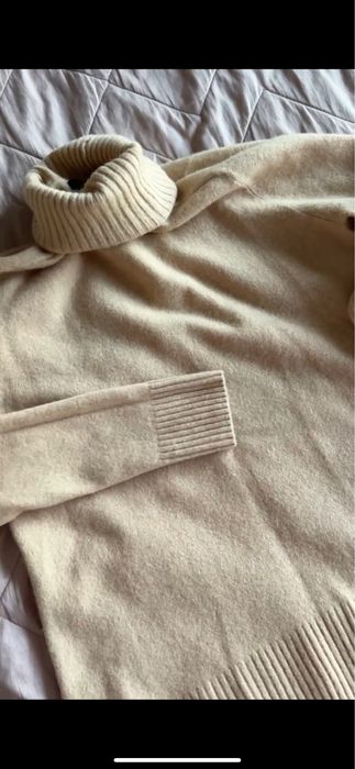Свитер Massimo Dutti на бирке M но лучше на S 450 грн