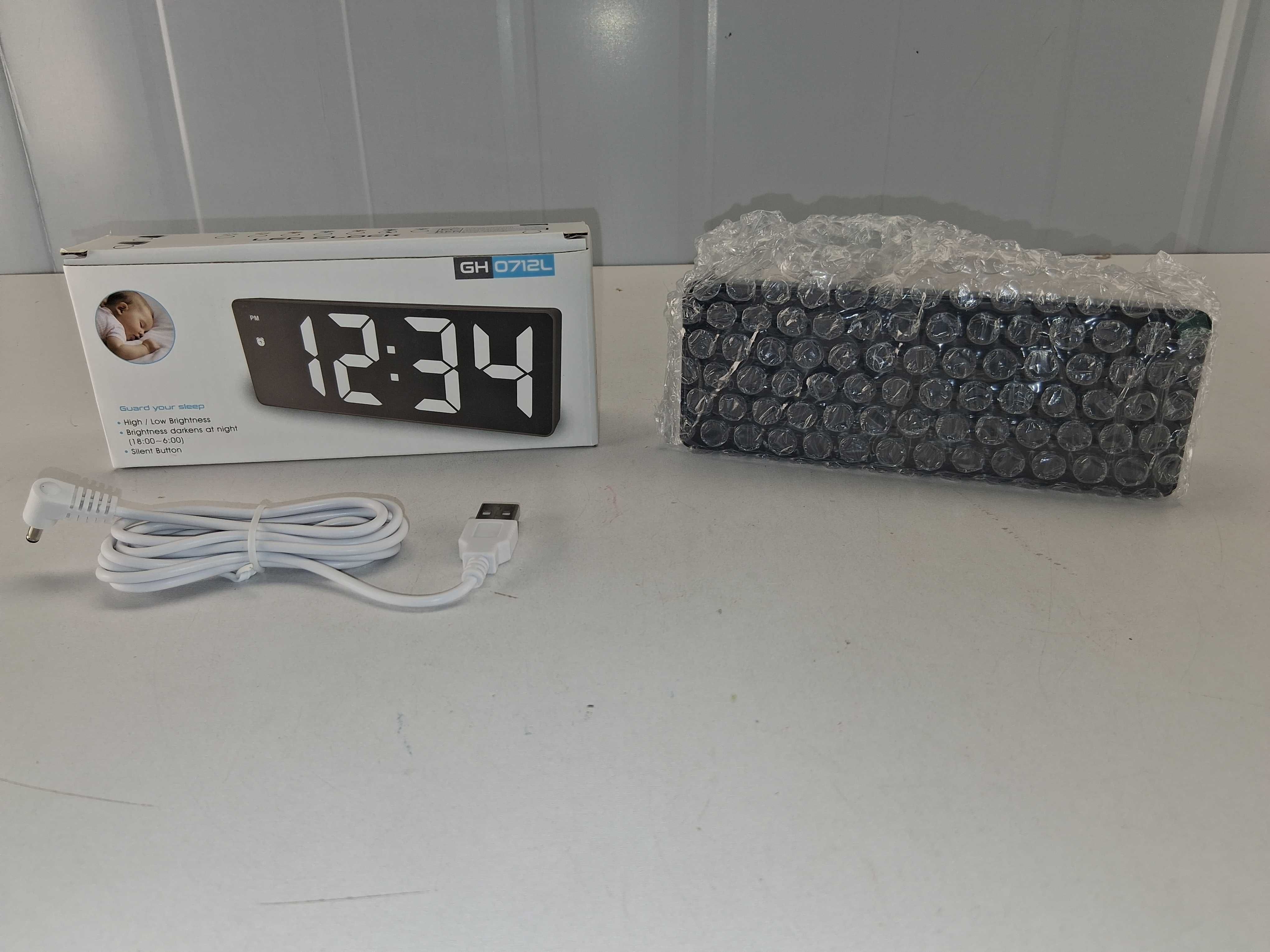 L065 Budzik Cyfrowy LED Lusterko Zegar Elektroniczny Termometr GH0712L