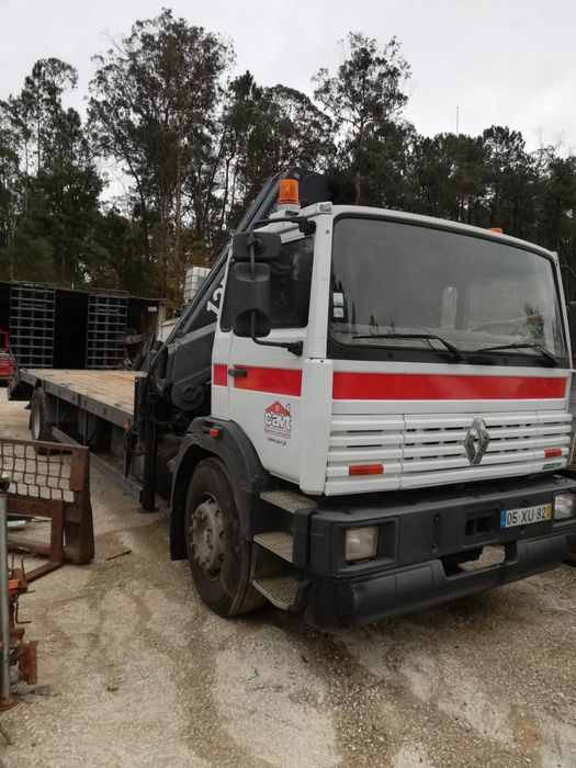 Camiao porta maquinas