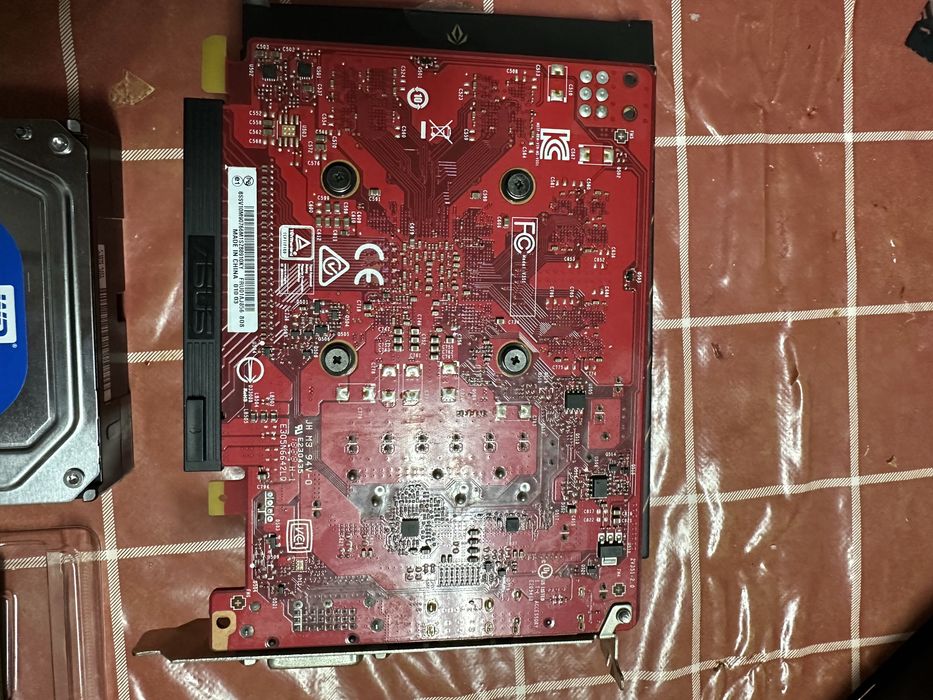 Disco hdd 1 tb + gtx 1050 ti + 16gb DDR4