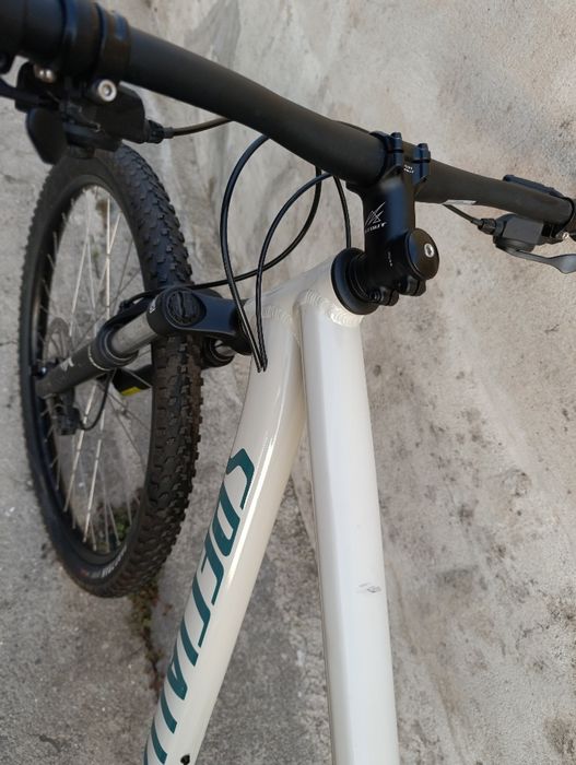 Bicicleta especialized rockhopper sport