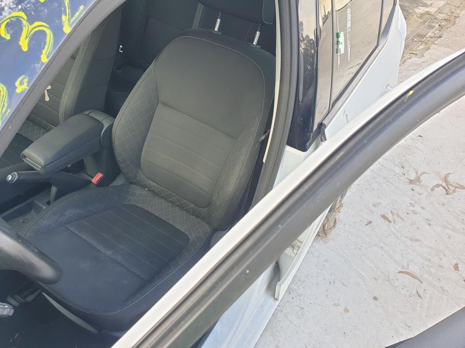 Conjunto de bancos SKODA Fabia III Hatchback (NJ3)