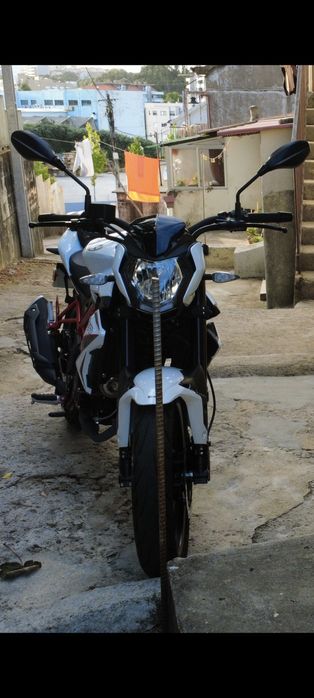 Benelli Bn 125. 4800klm