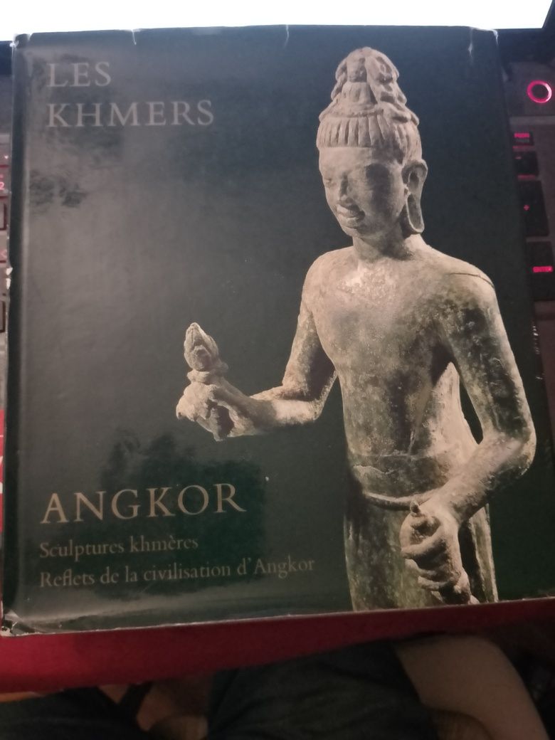 Les Khmers Angkor-Giteau1edi-15E-L'art ET L'Homme-Larrouse1-15EDesde2E