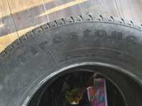 Vendo 2 pneus 245/65 R17 de uma strakar