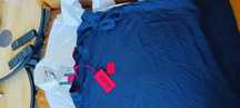 Kouszla i t-shirt na sprzedaż