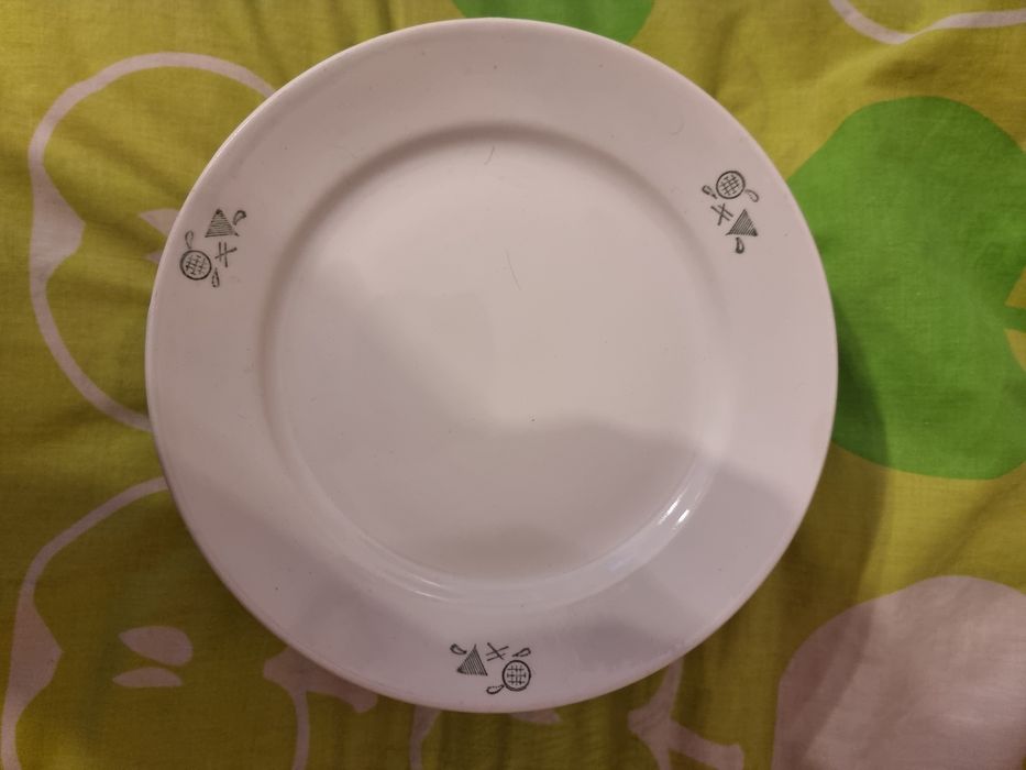 Тарелки керамические 20 см