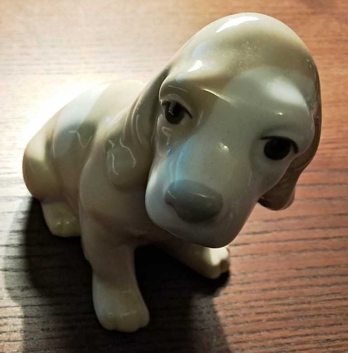 Piesek porcelanowy Miquel Requena Valencia