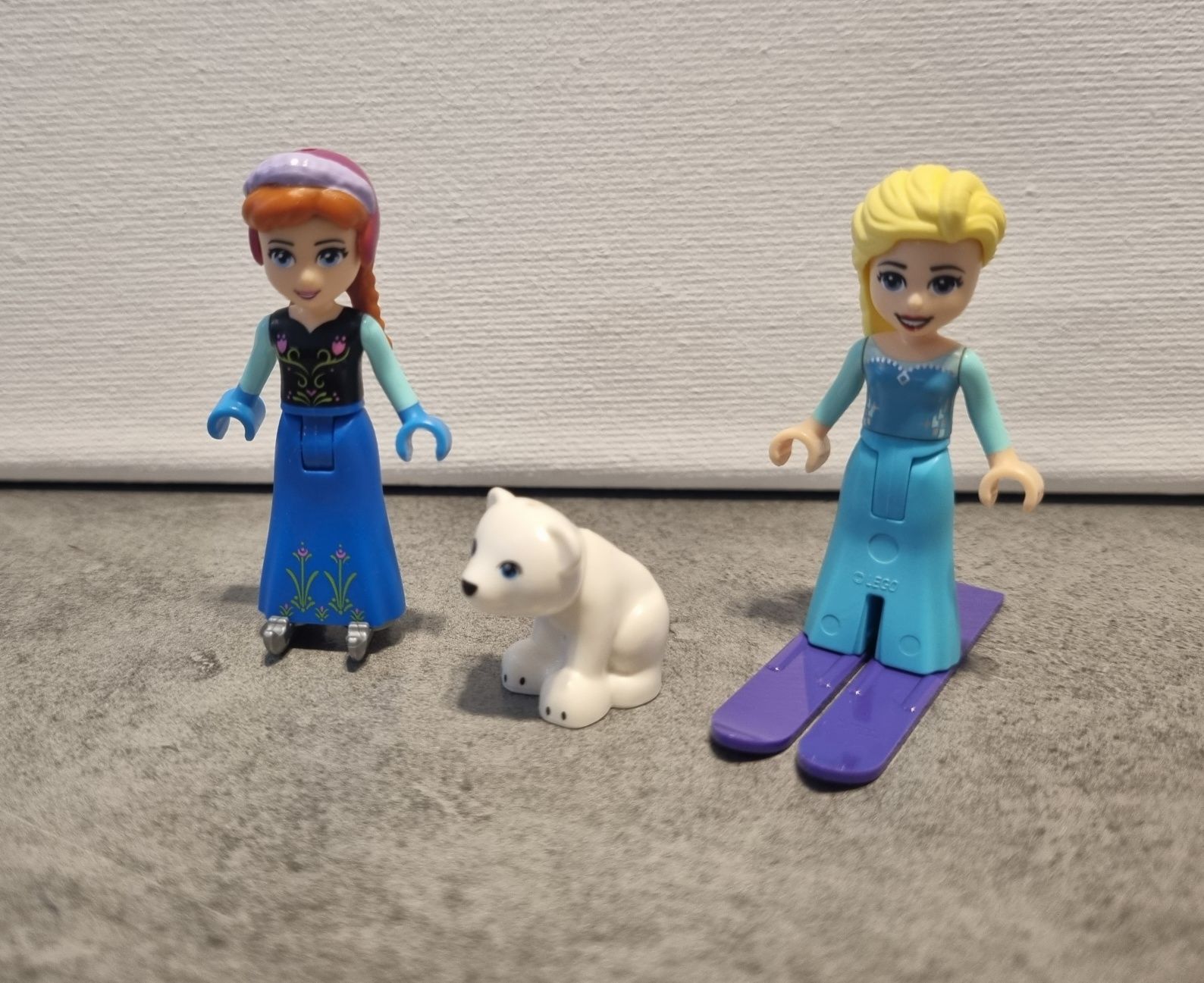 Lego Juniors 10736 Plac zabaw Elzy i Anny z  Krainy Lodu Frozen Elsa
