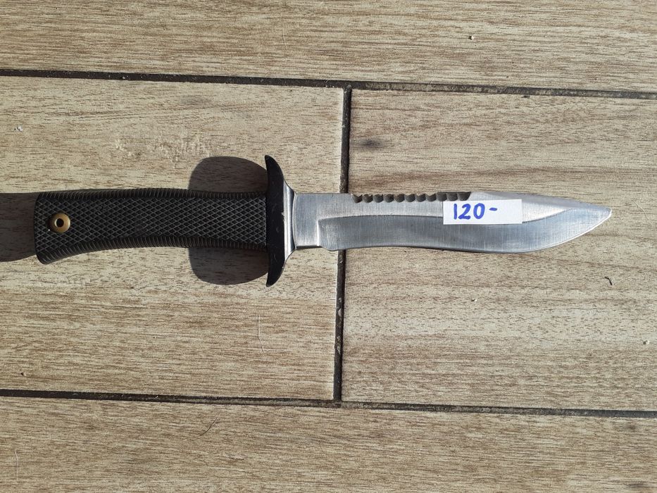 Nóż outdoor Muela Spain