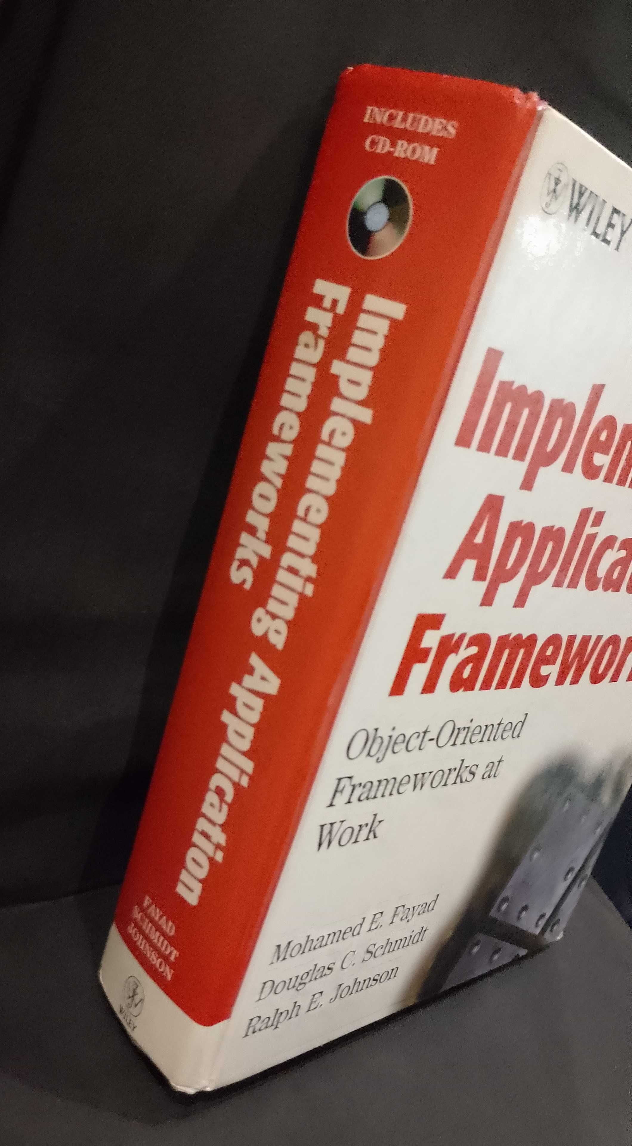 Implementing Application Frameworks-Object-Oriented Frameworks at Work