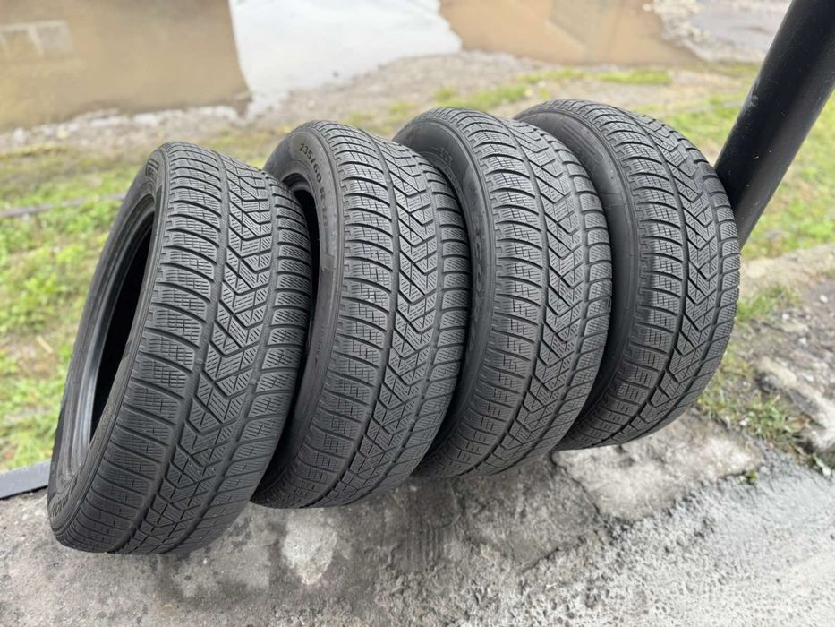 Зимові шини Pirelli 235/60 R18