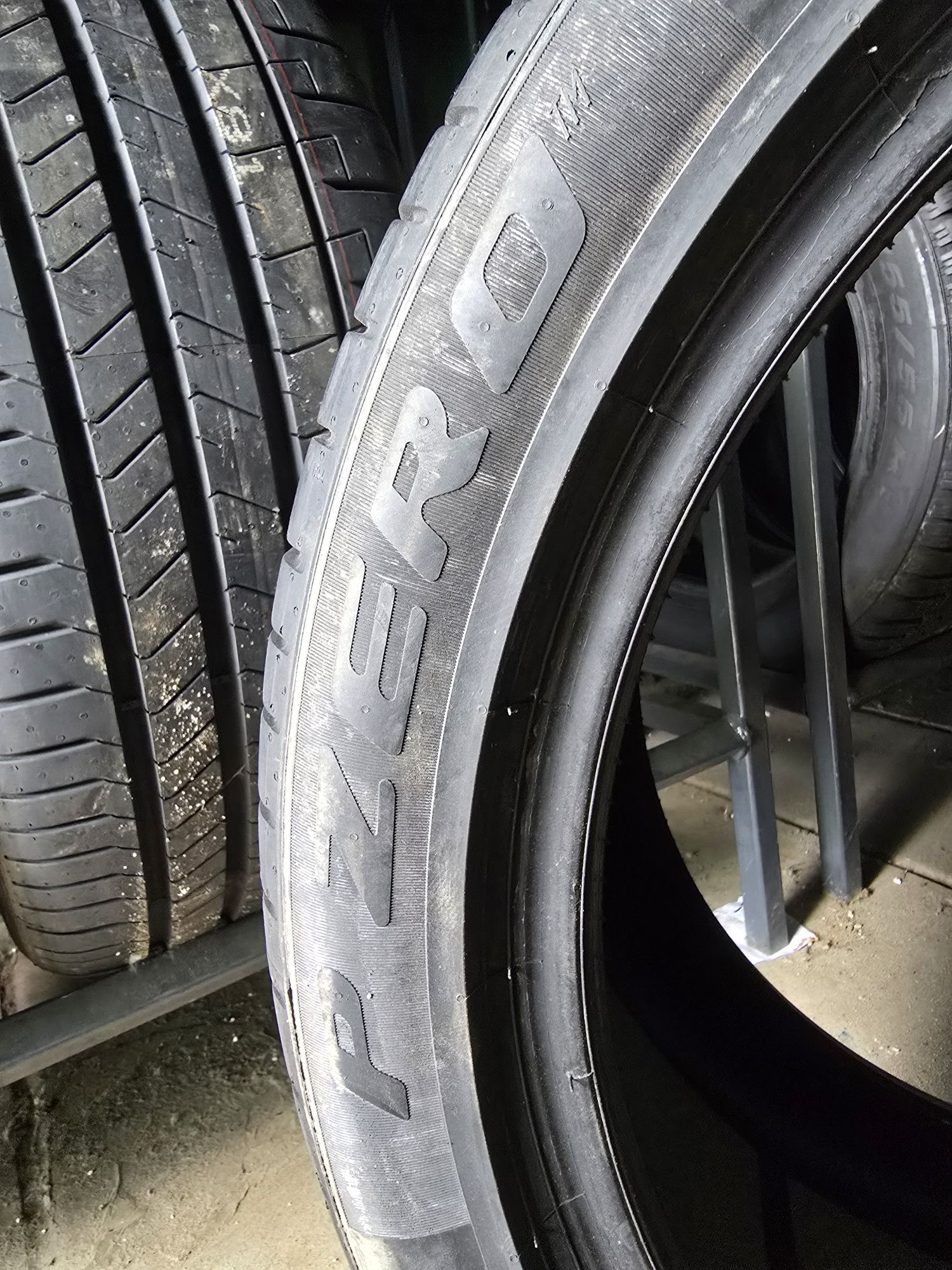 315 35 R 21. 111Y  Pirelli P ZERO Nowe opony Run flat