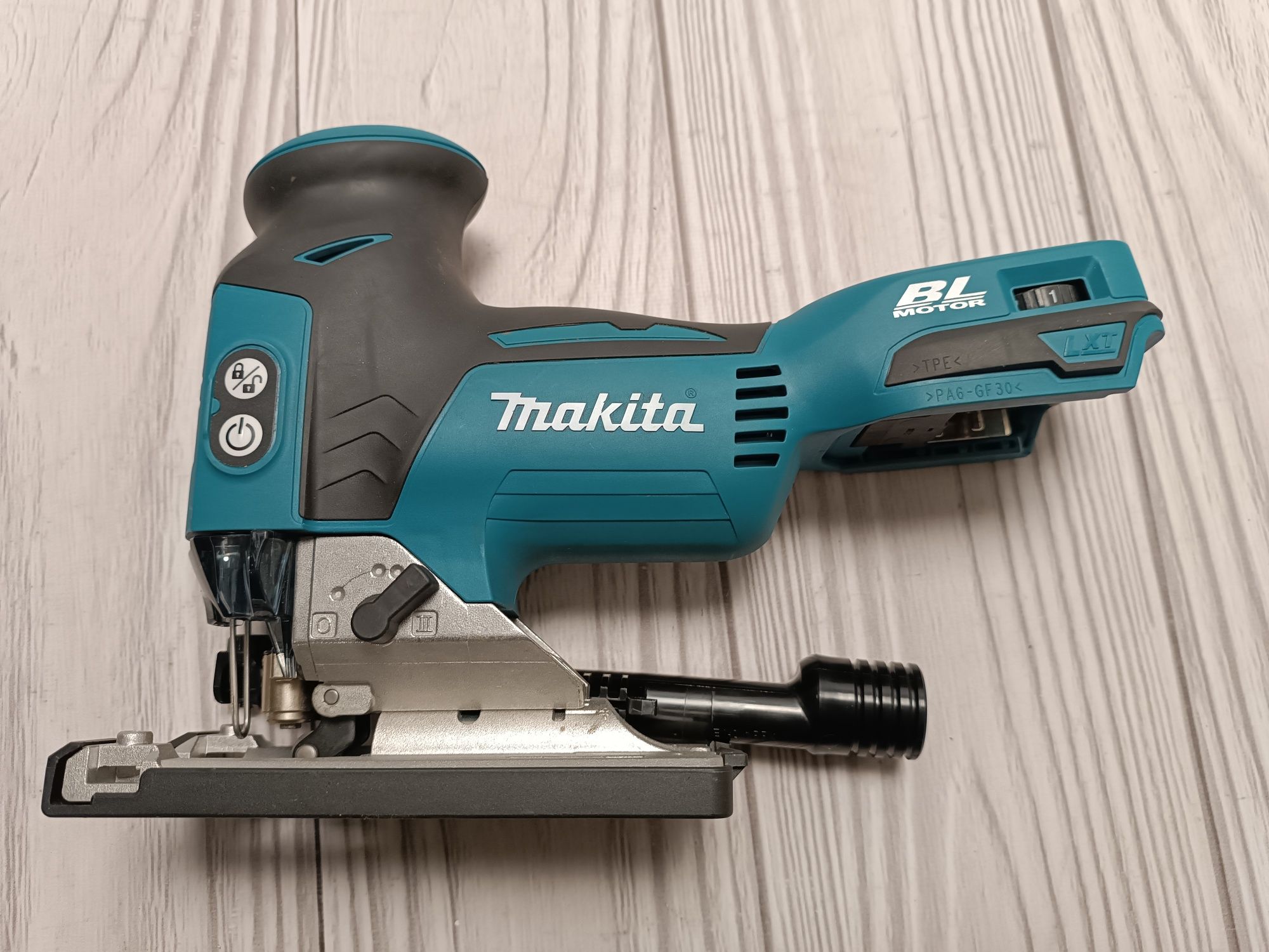 Акумуляторний безщітковий лобзик Makita DJV181Z 18В