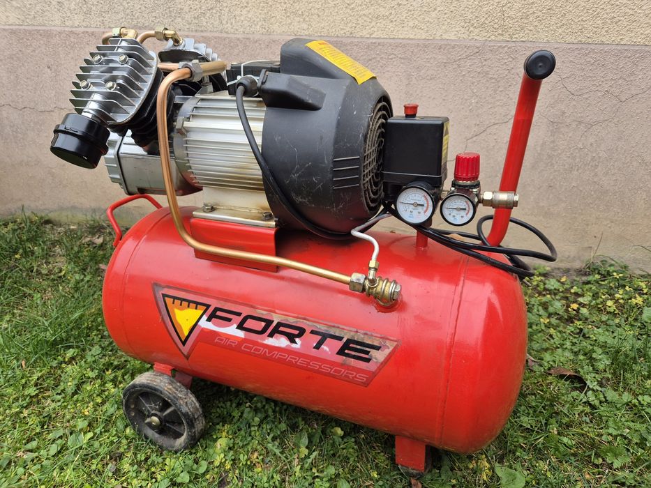 Компресор 50л Forte VFL-50/2.23 кВт