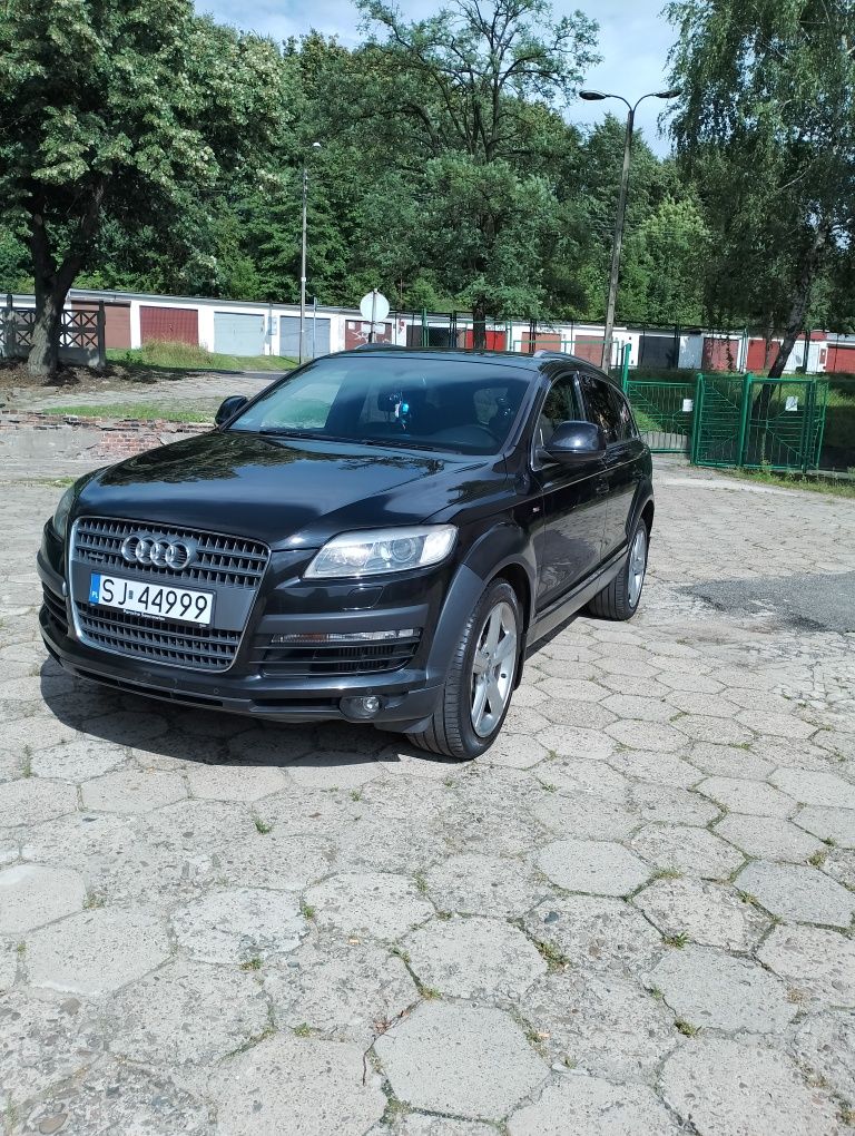 Sprzedam Audi Q7 2X S-Line 3.0 TDI Quattro 207 tys przebiegu