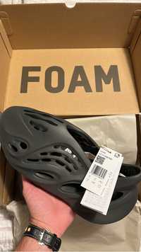 Adidas Yeezy Foam “carbon”