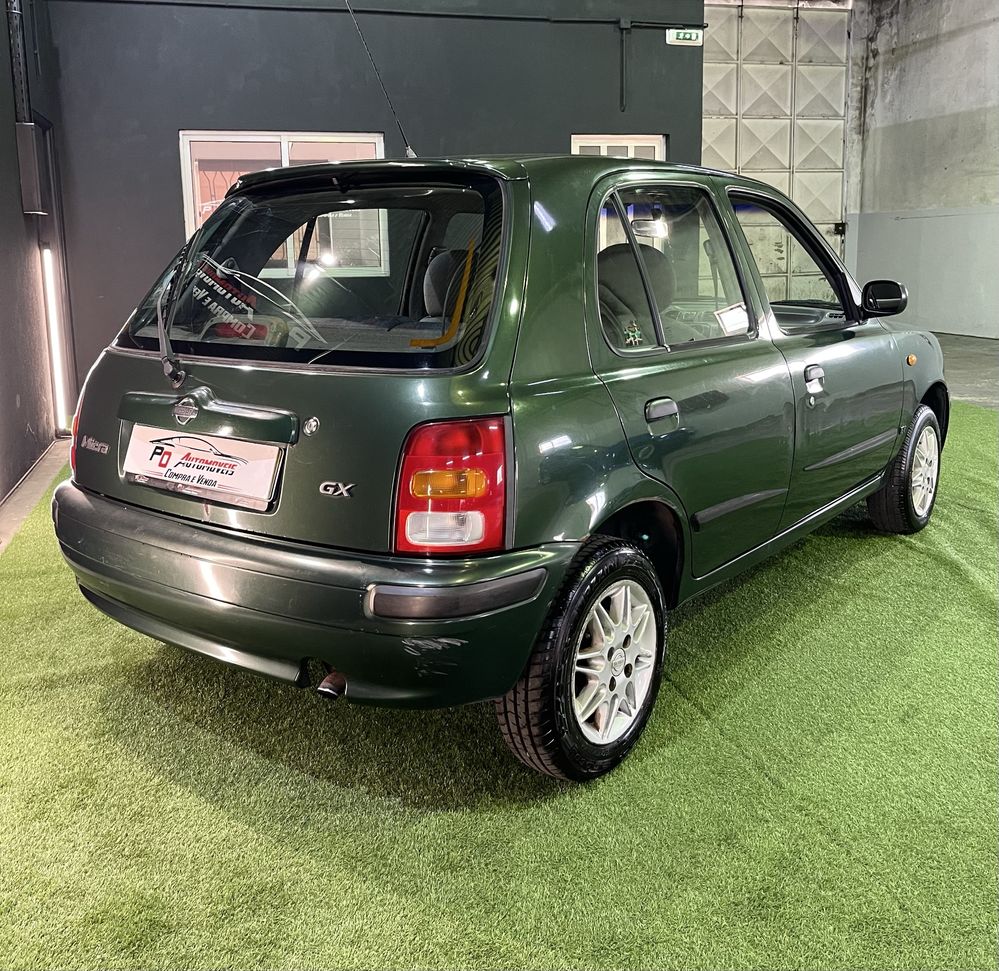 Nissan Micra 1.0i
