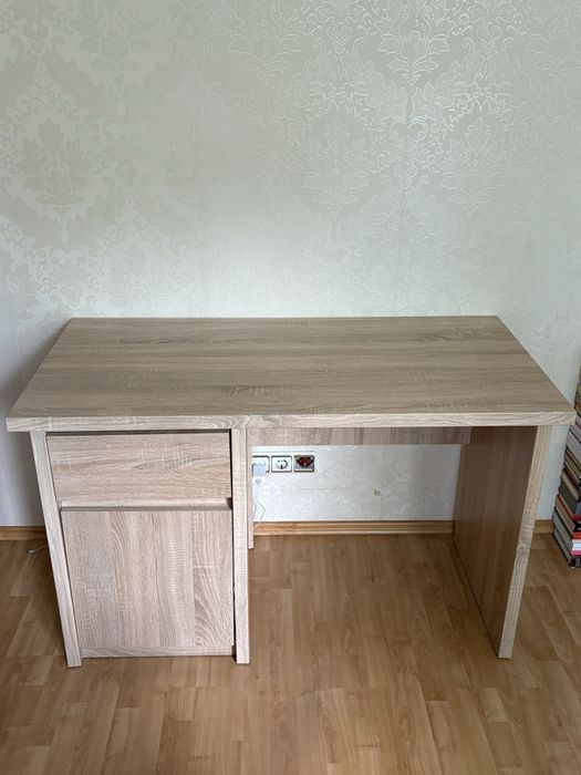 Компьютерный письменный стол 120х60