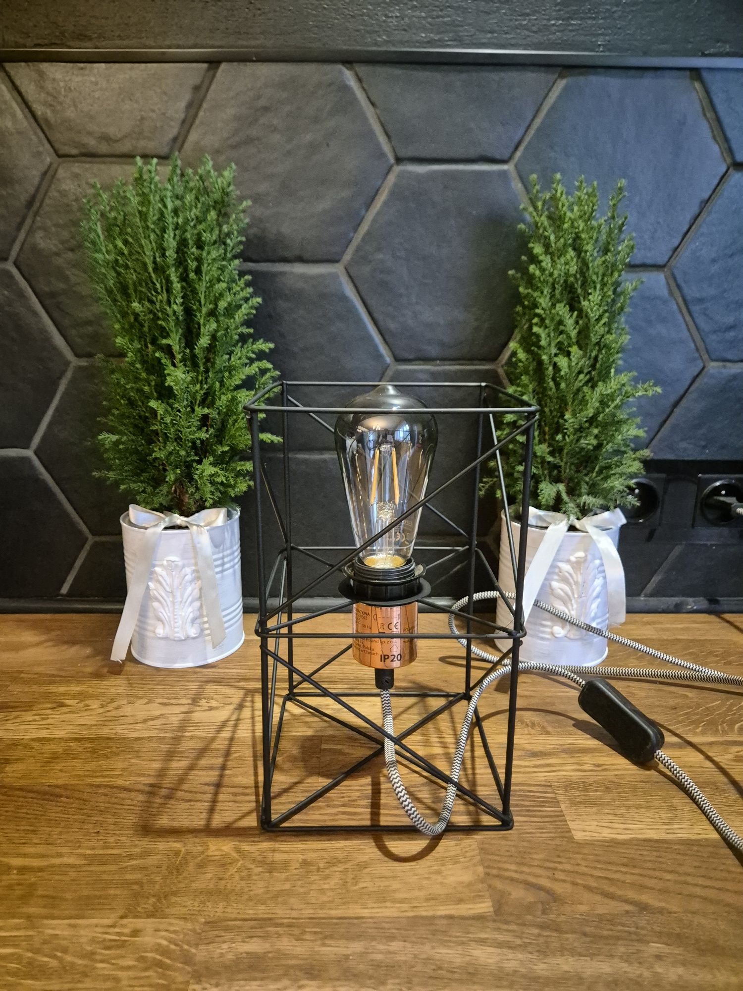 Lampka nocna loft