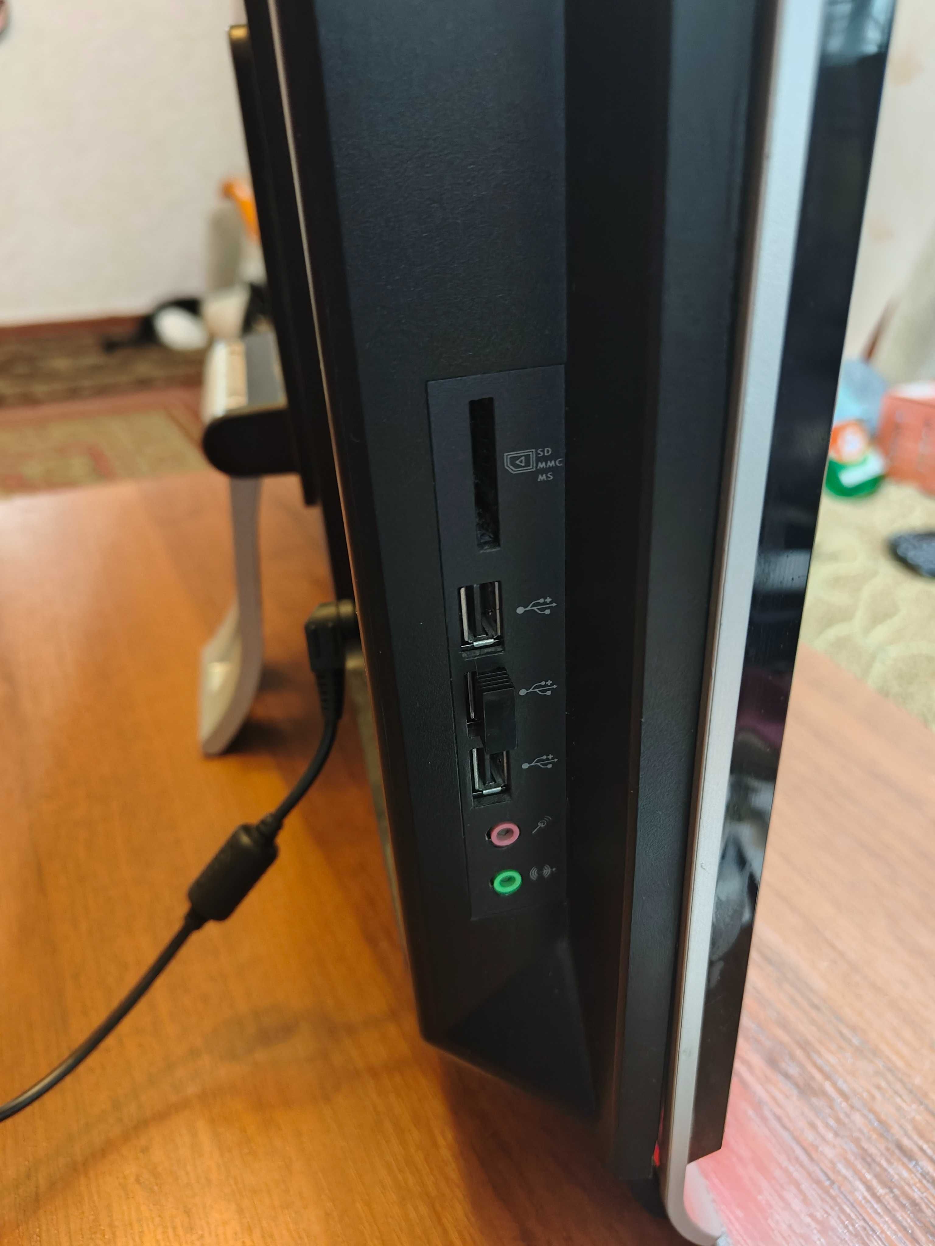Продам сенсорний моноблок MEDION T9400/6Gb(DDR3)/SSD256